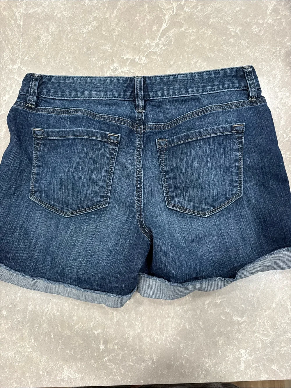 LOFT Denim Shorts Women’s 28/6 Medium Wash Cuffed Stretch Jean Shorts Casual